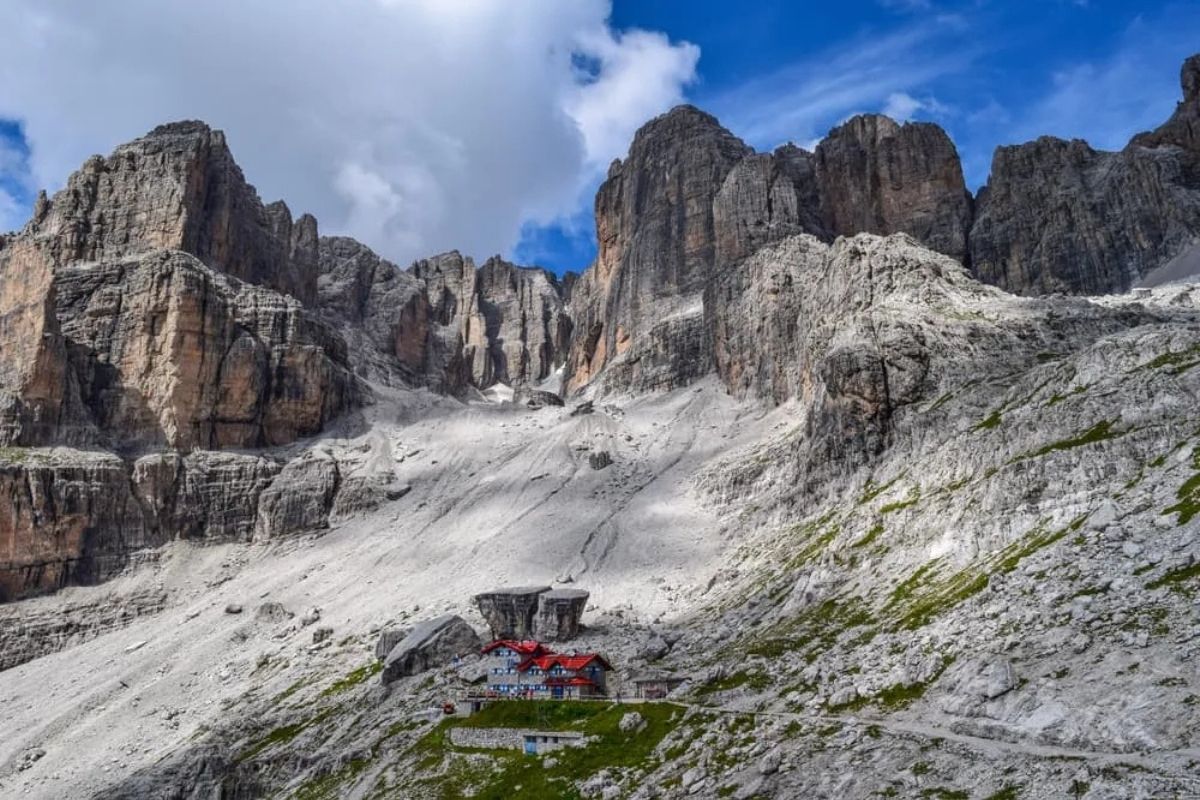Evento Festival delle Dolomiti 2026 con panorami delle Dolomiti di Brenta